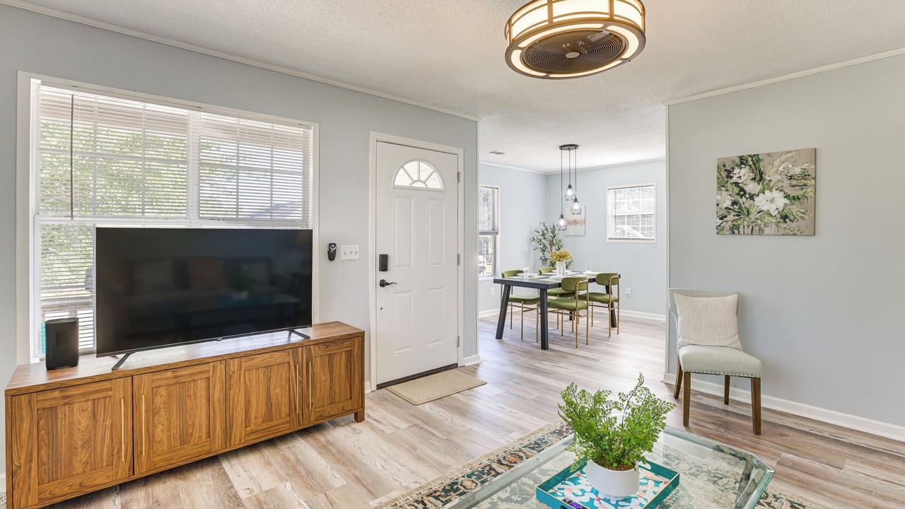 Photo of Livingroom in Thomasville