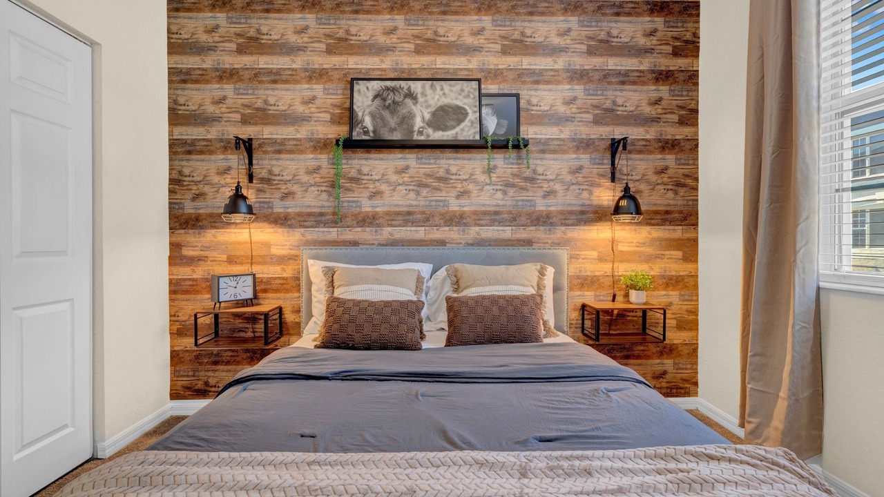 Photo of Bedroom in Westchase