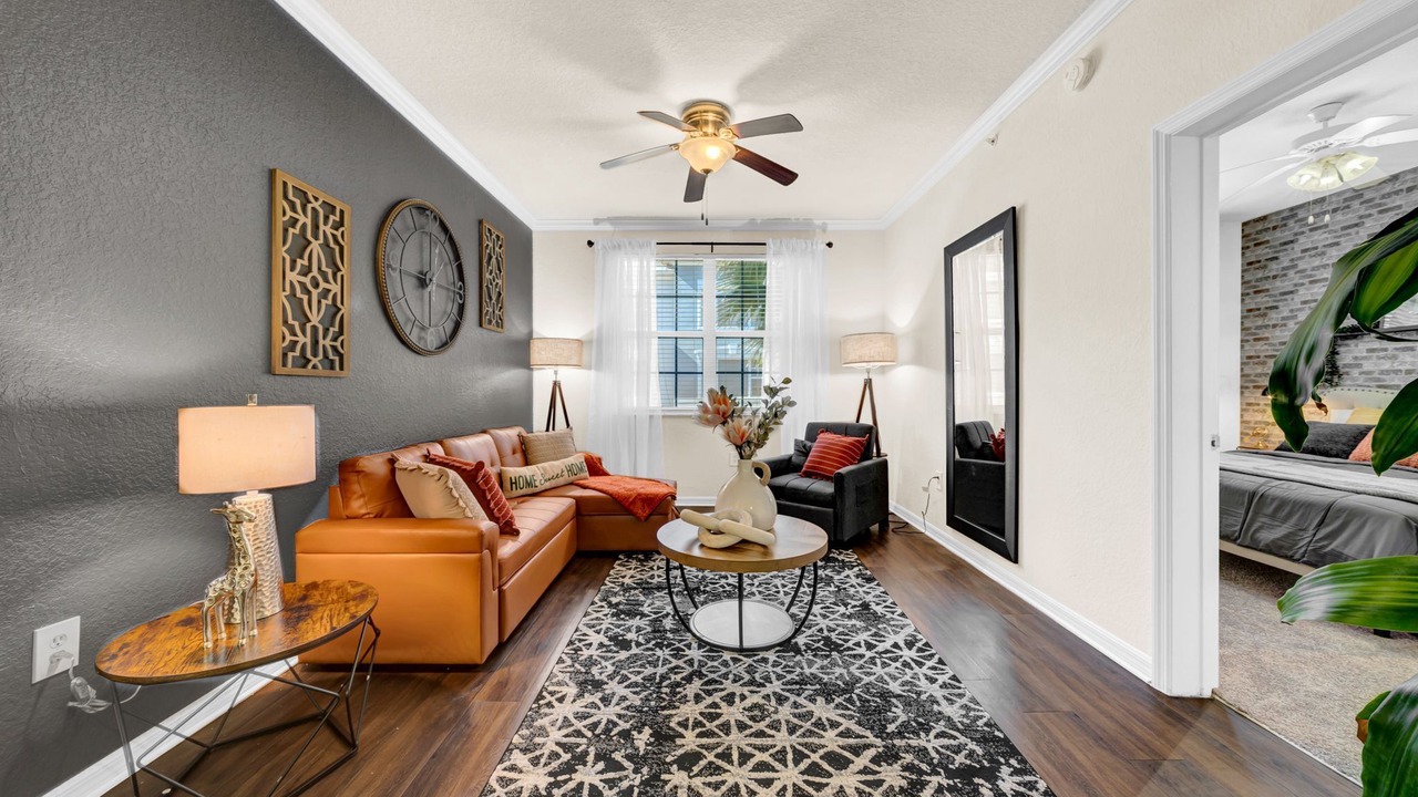 Photo of Livingroom in Westchase