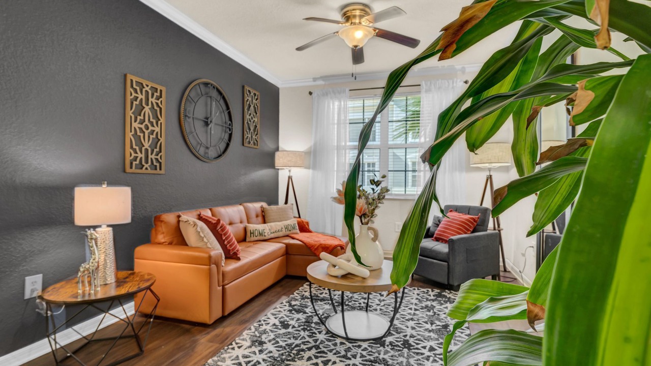 Photo of Livingroom in Westchase