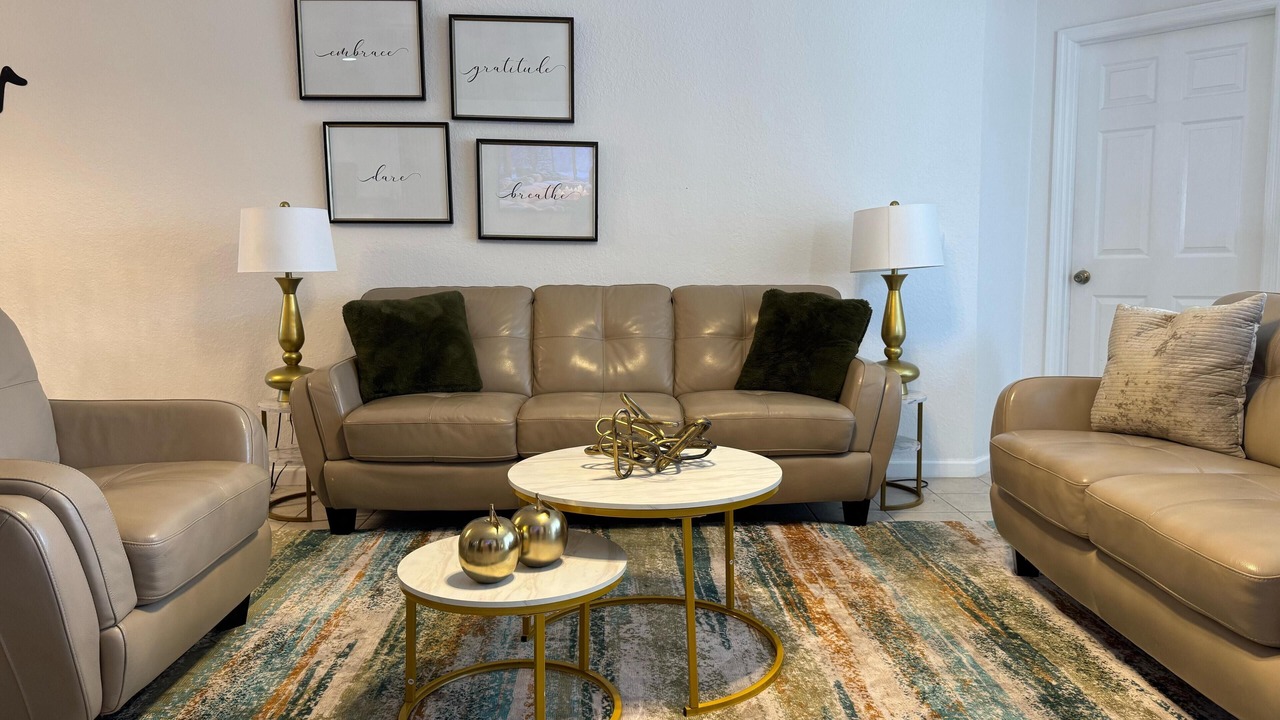 Photo of Livingroom in Trafalgar Village