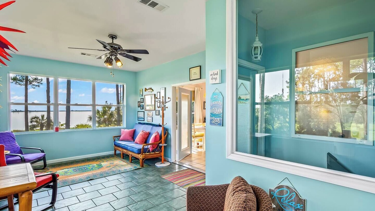 Photo of Livingroom in Panacea