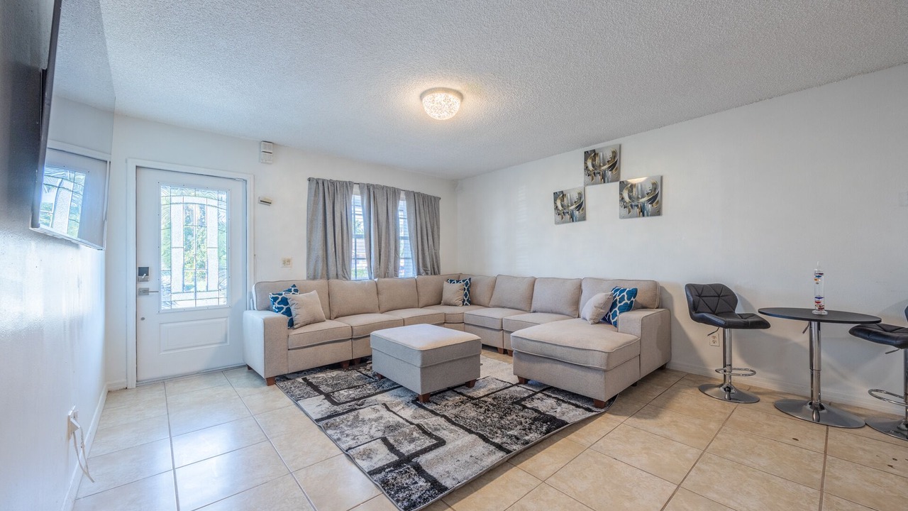 Photo of Livingroom in Royal Palm Beach