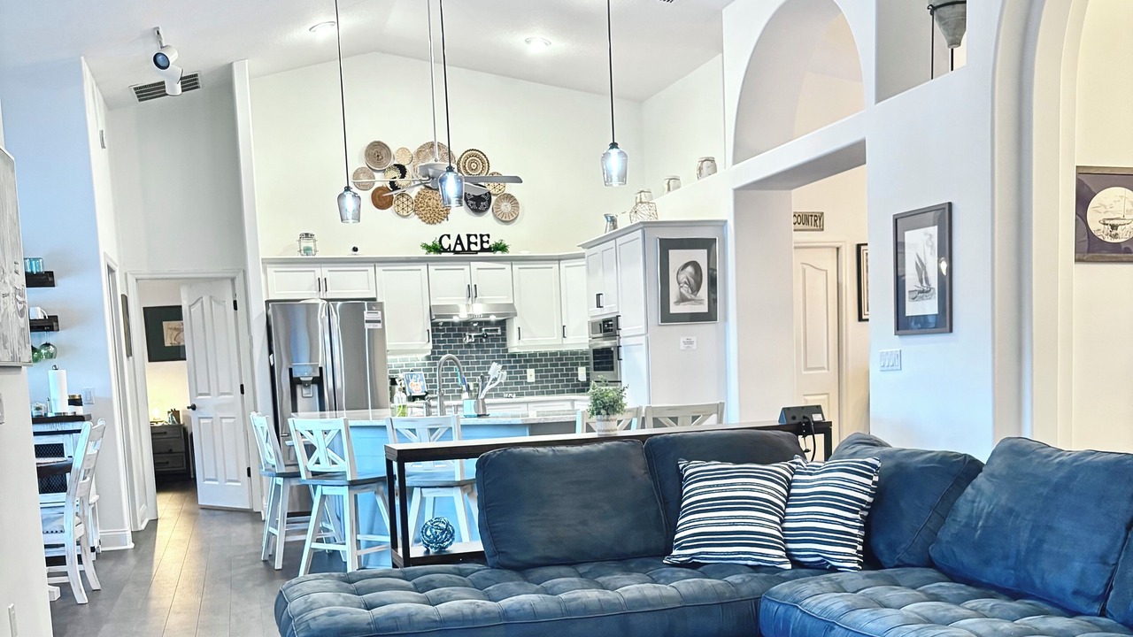 Photo of Livingroom in Palm Harbor