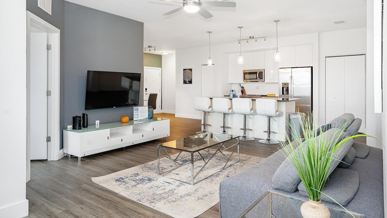 Photo of Livingroom in Port Tampa City
