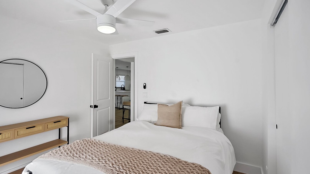 Photo of Bedroom in Iona
