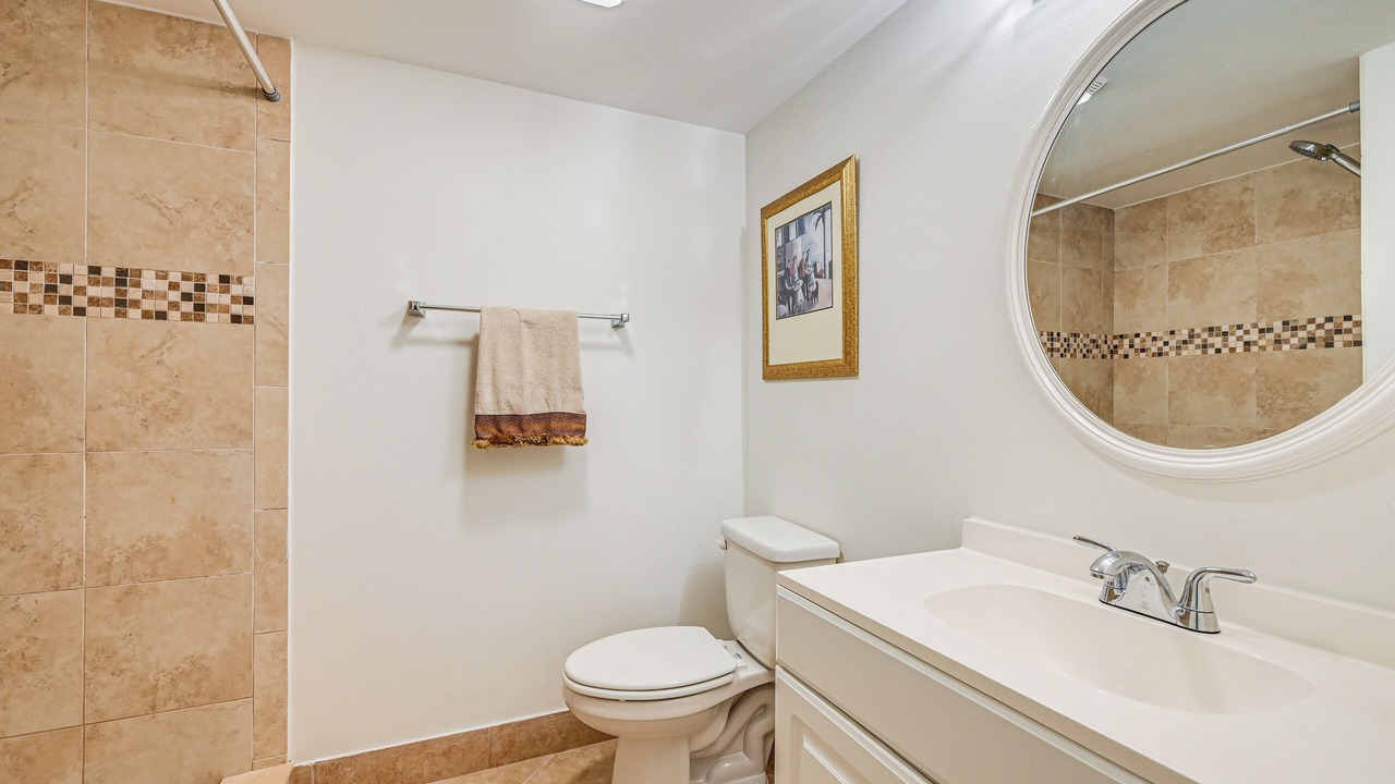 Photo of Bathroom in Lely Golf Estates