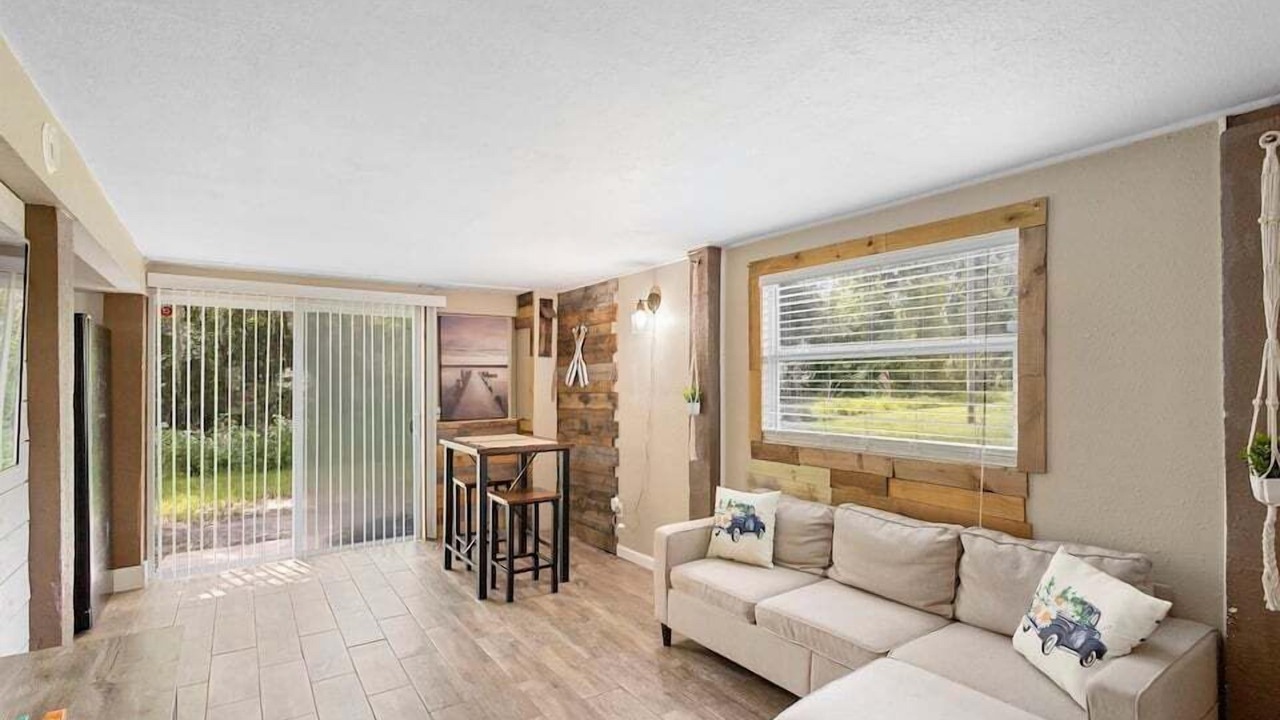 Photo of Livingroom in Clermont