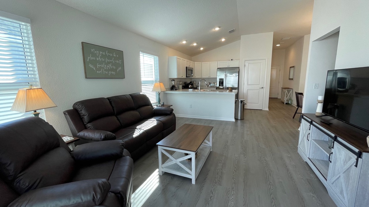 Photo of Livingroom in Sumter County