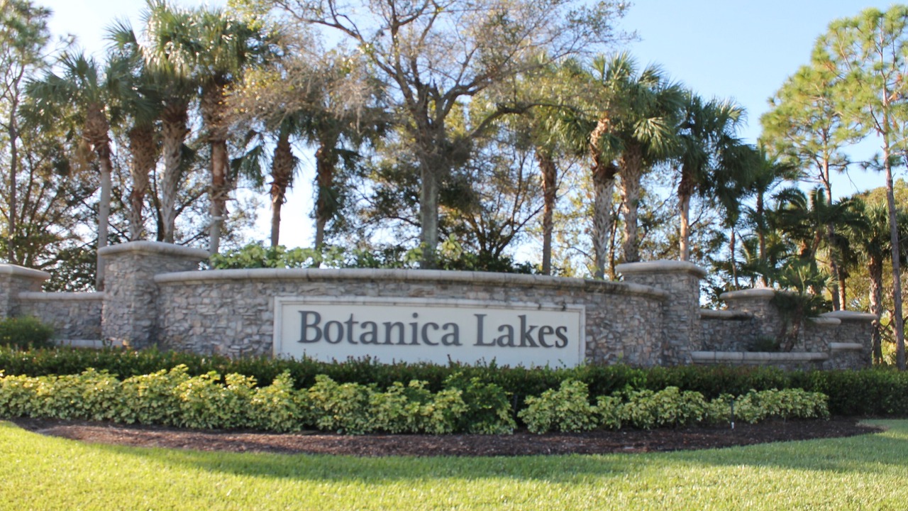 Photo of Outdoor in Botanica Lakes