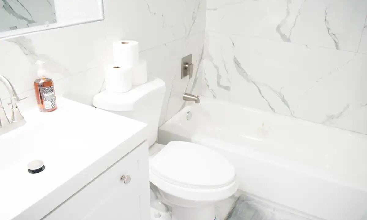 Photo of Bathroom in Meadowlawn