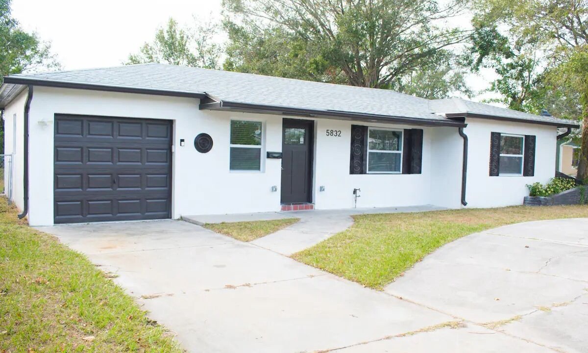 Photo of Outdoor in Meadowlawn