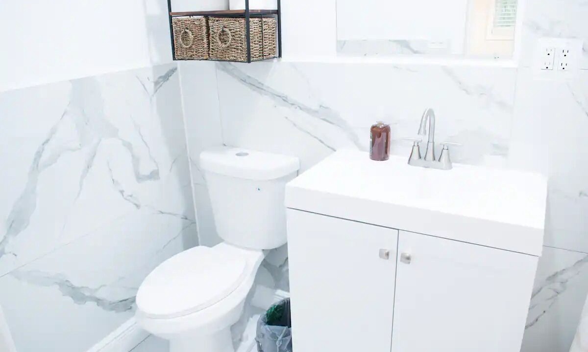Photo of Bathroom in Meadowlawn