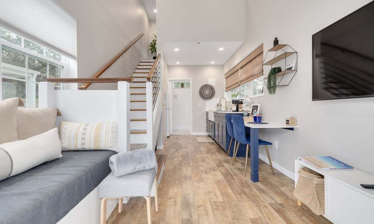 Photo of Livingroom in Downtown Dunedin