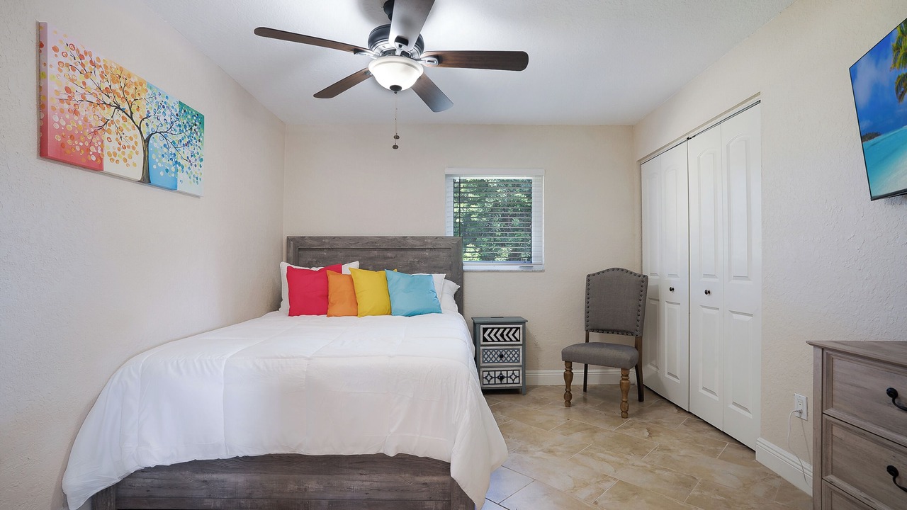 Photo of Bedroom in Coral Springs