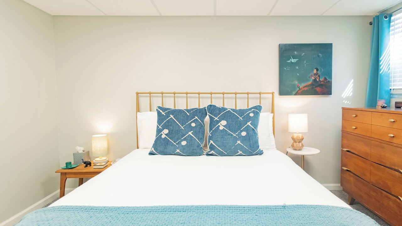 Photo of Bedroom in Homewood
