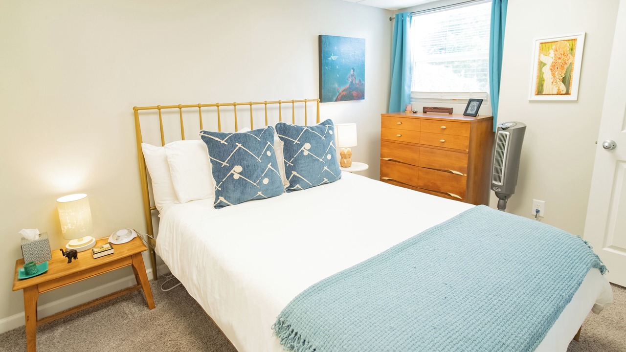 Photo of Bedroom in Homewood