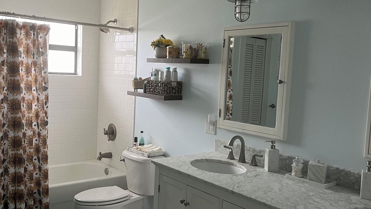 Photo of Bathroom in Sebring
