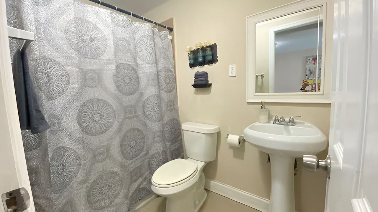 Photo of Bathroom in West Little Havana