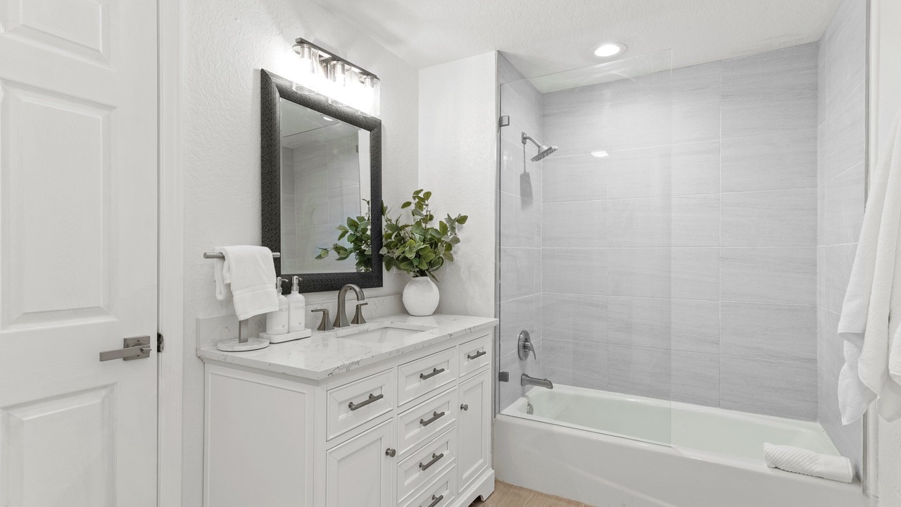 Photo of Bathroom in Bay Isle