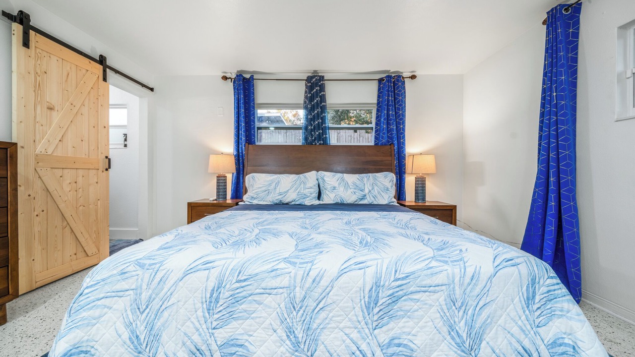 Photo of Bedroom in Sebring
