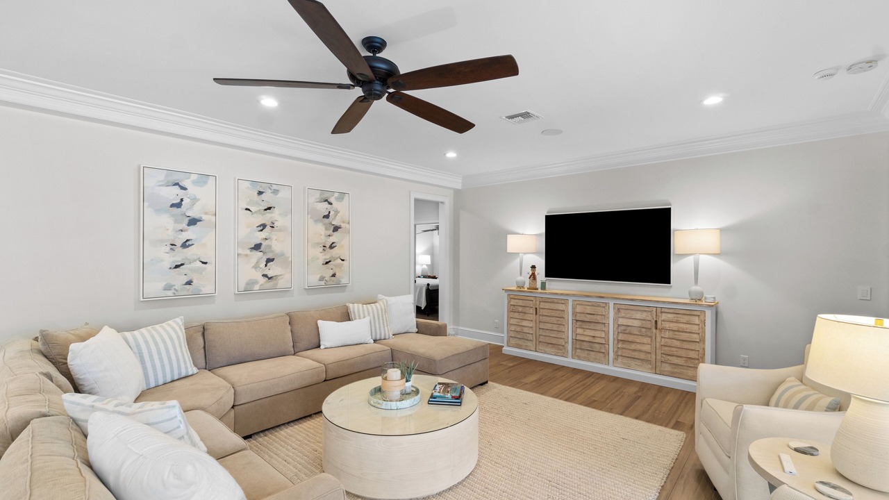 Photo of Livingroom in Moorings