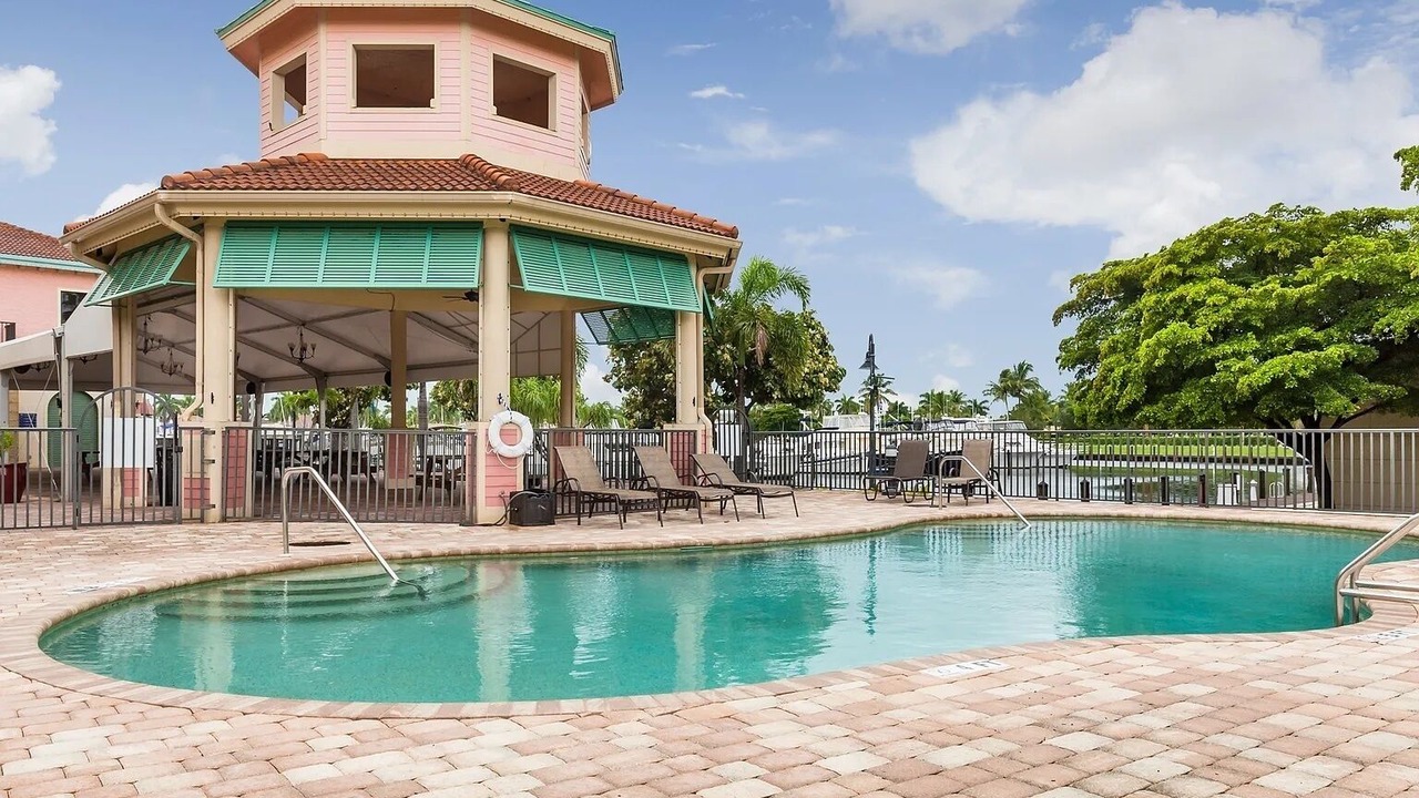 Photo of Outdoor in Cape Harbour