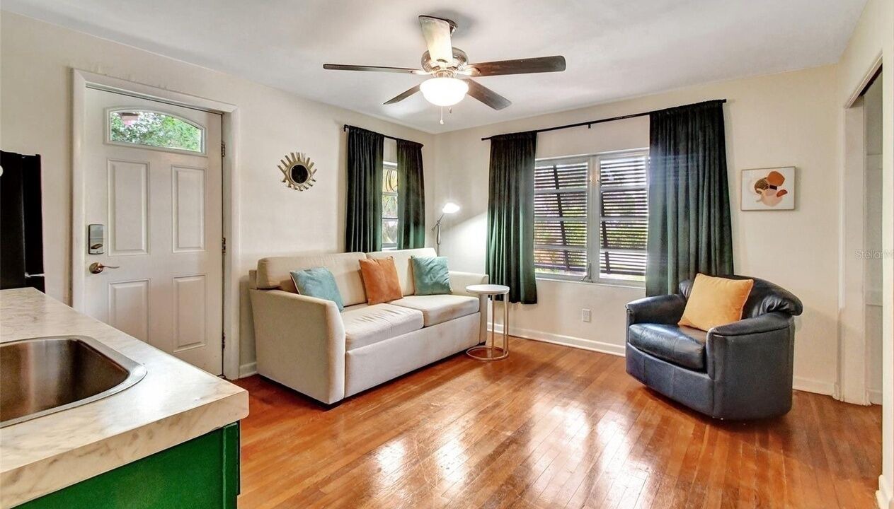 Photo of Livingroom in DeLand