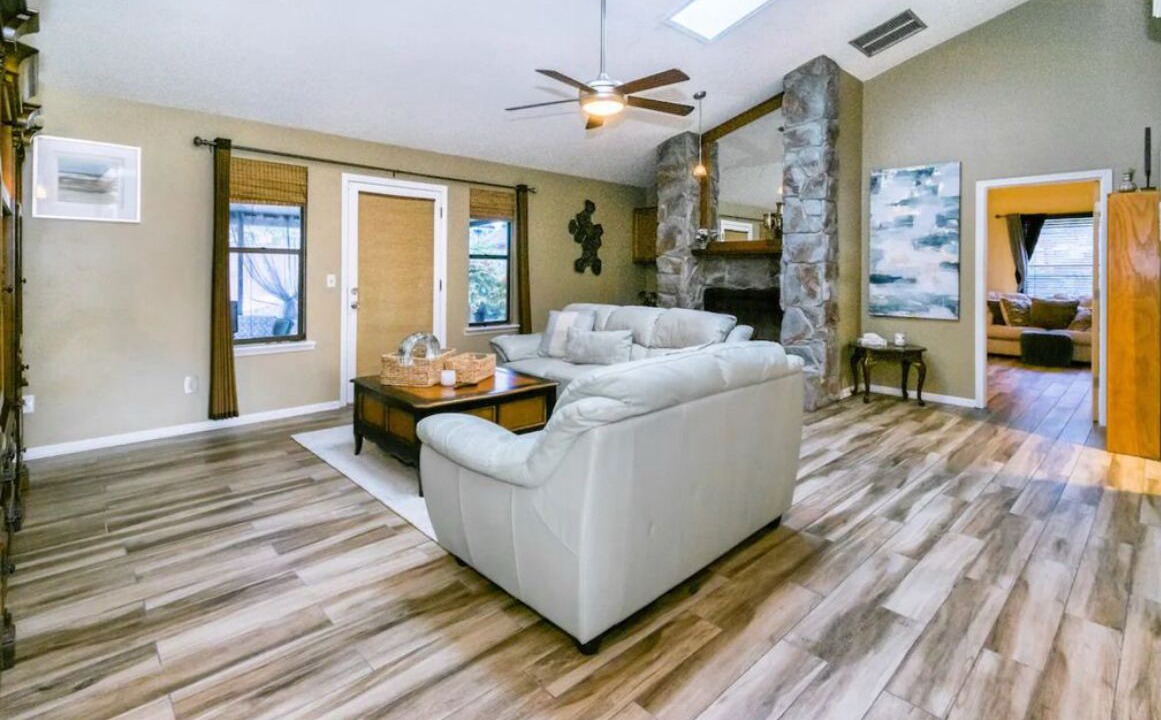 Photo of Livingroom in Arlington