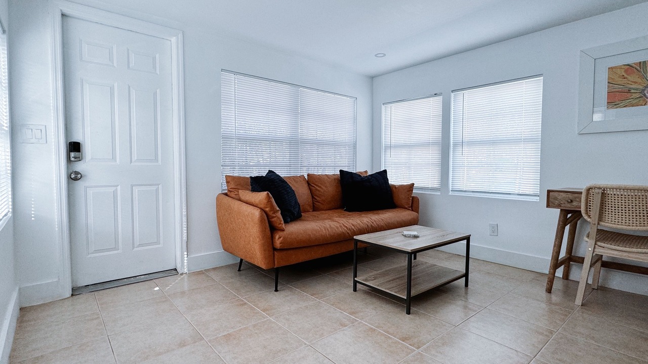 Photo of Livingroom in Edgewood