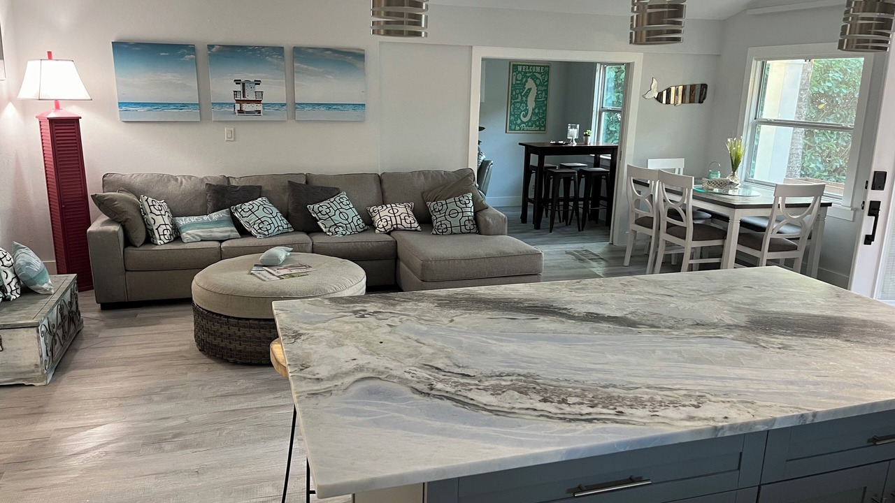 Photo of Livingroom in Lake Park