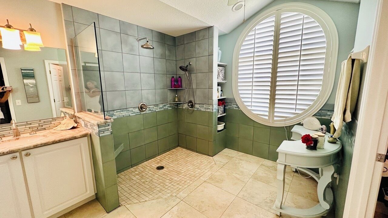 Photo of Bathroom in Spruce Creek