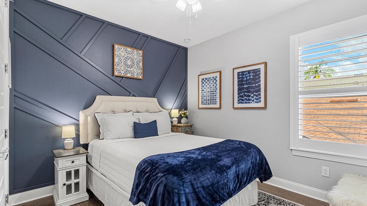 Photo of Bedroom in Bayshore Gardens