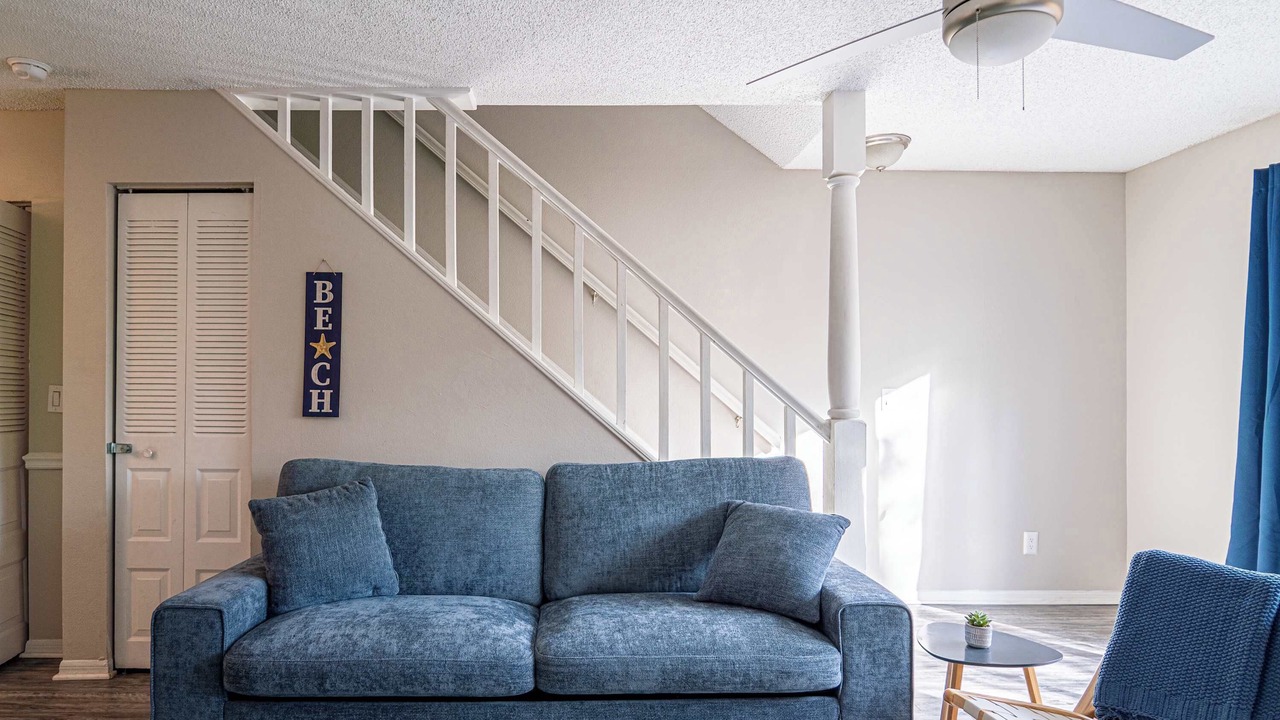 Photo of Livingroom in University