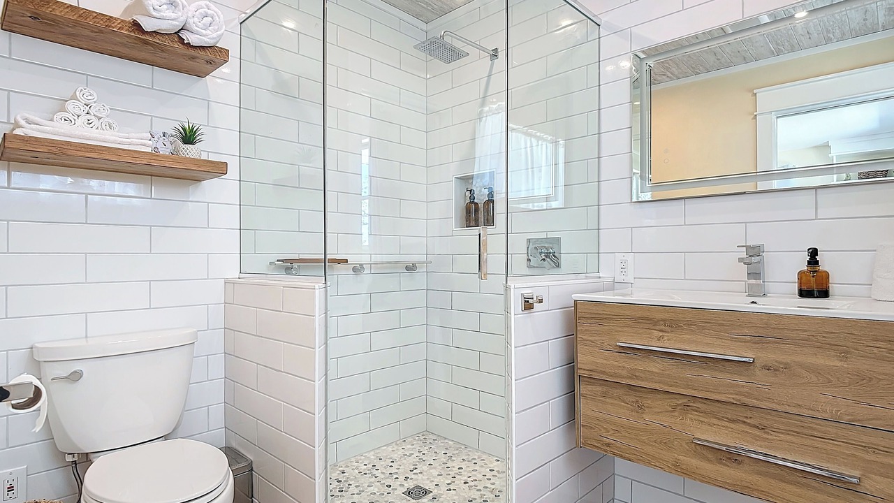 Photo of Bathroom in Mid Island
