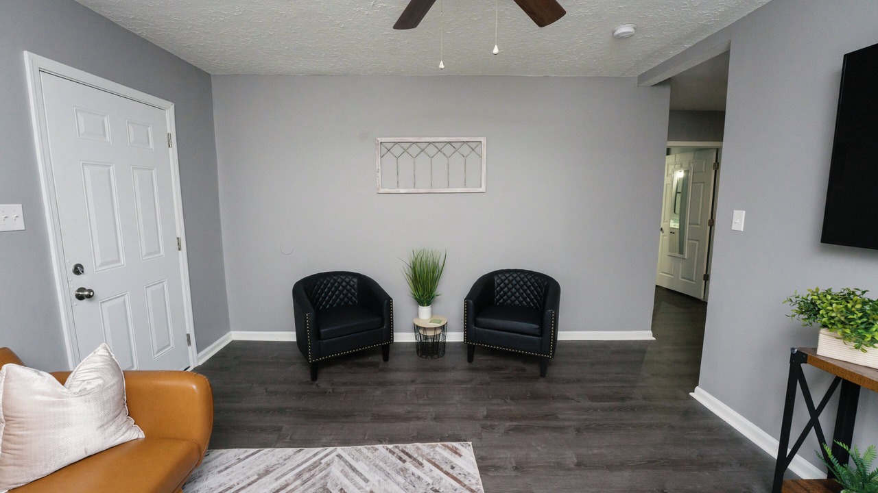 Photo of Livingroom in Knoxville
