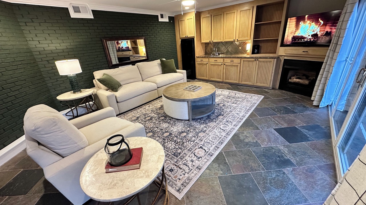 Photo of Livingroom in Lexington
