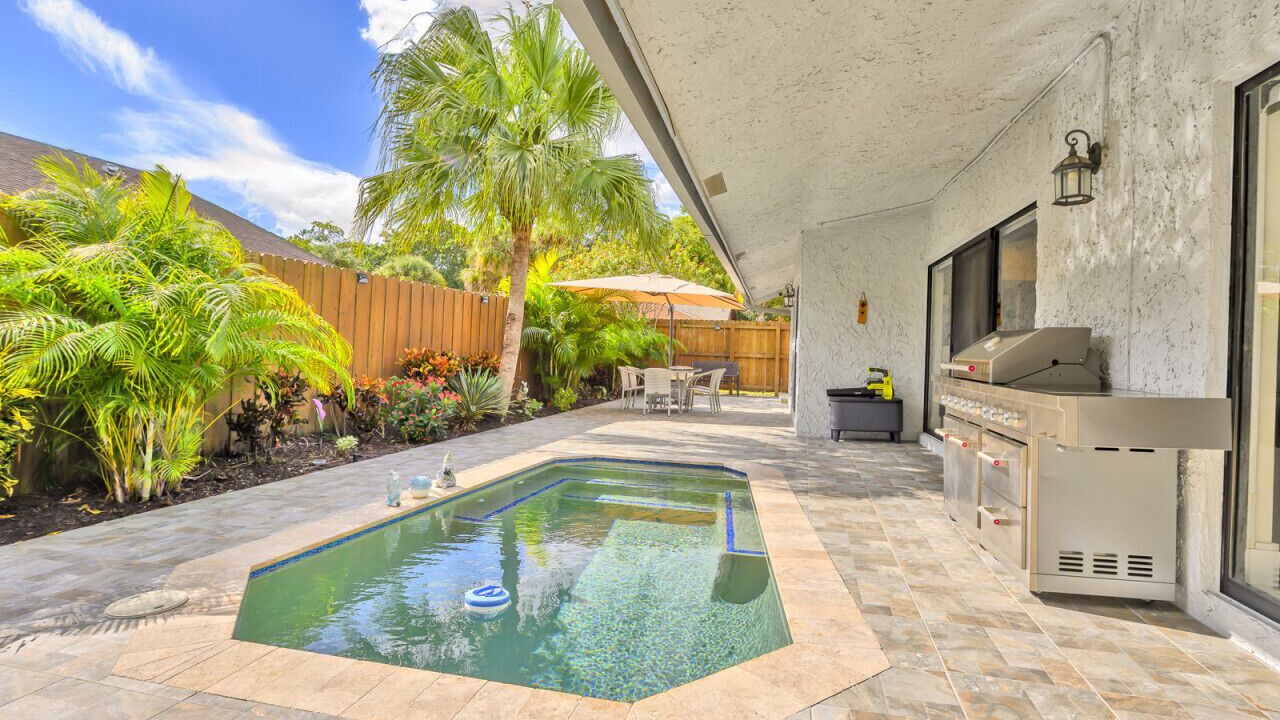 Photo of Outdoor in Plantation