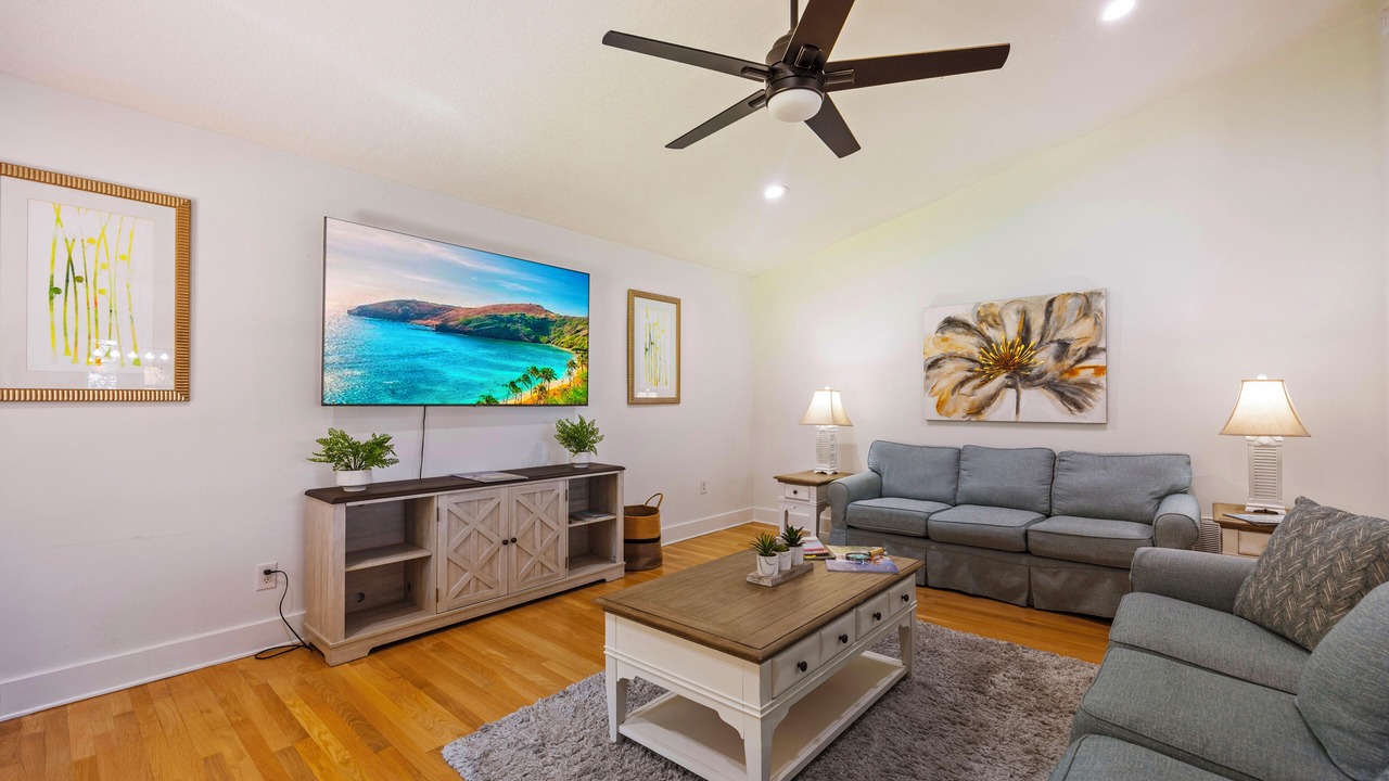Photo of Livingroom in Gulf Breeze