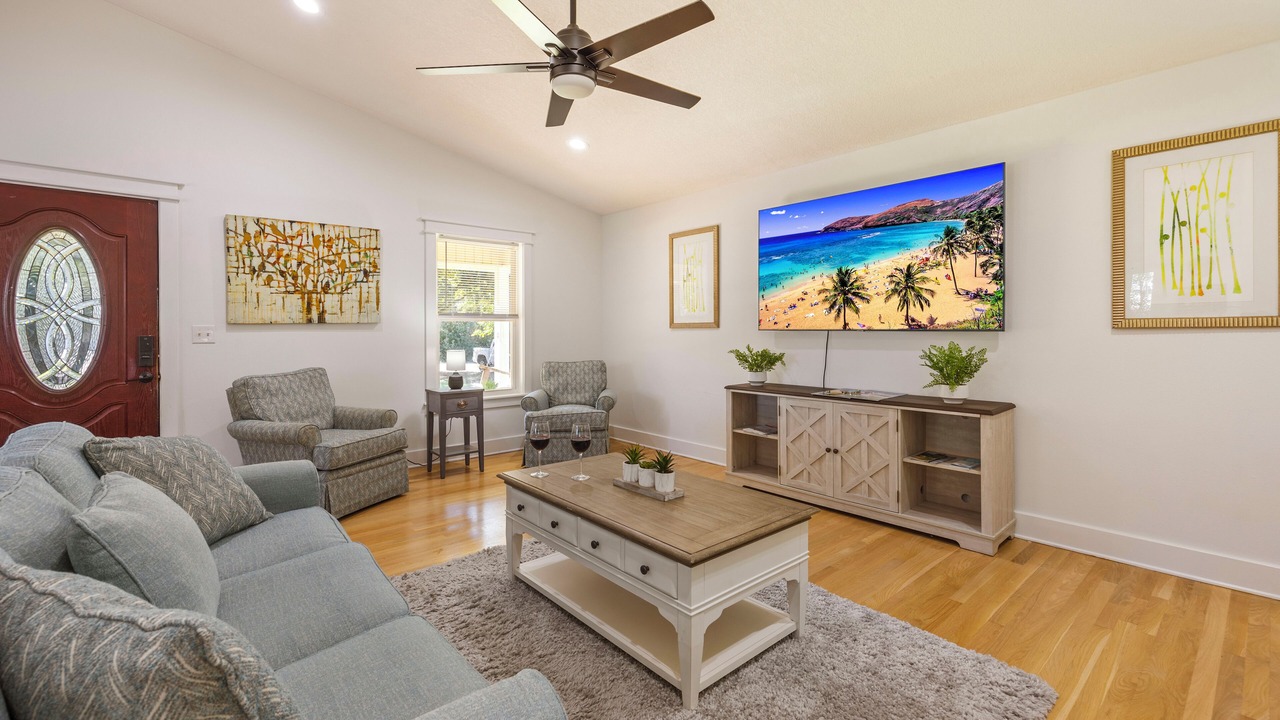 Photo of Livingroom in Gulf Breeze