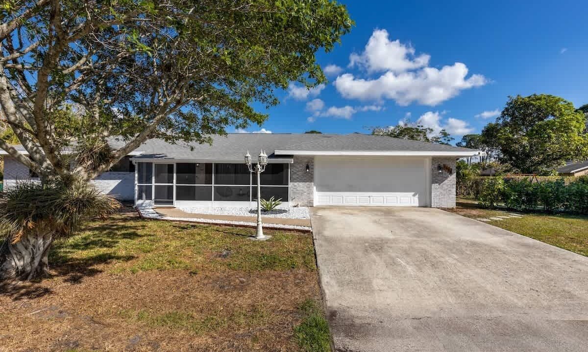 Photo of Outdoor in East Naples