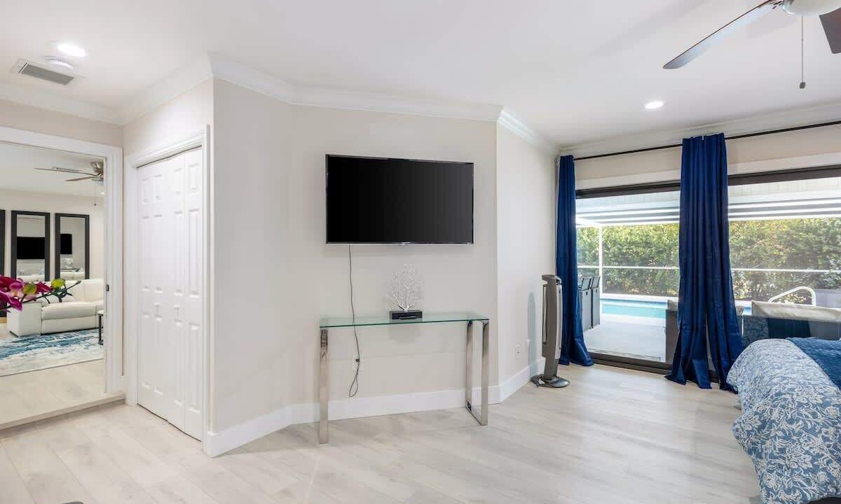 Photo of Bedroom in East Naples