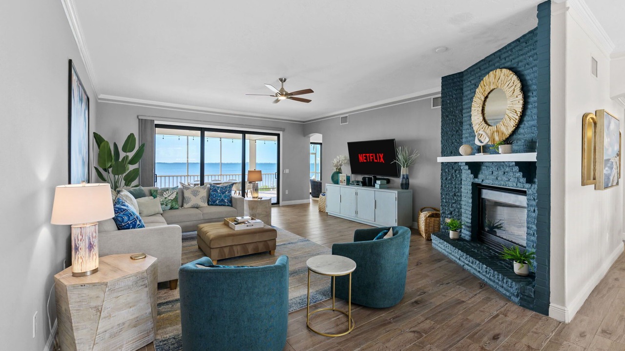Photo of Livingroom in Bayshore Gardens