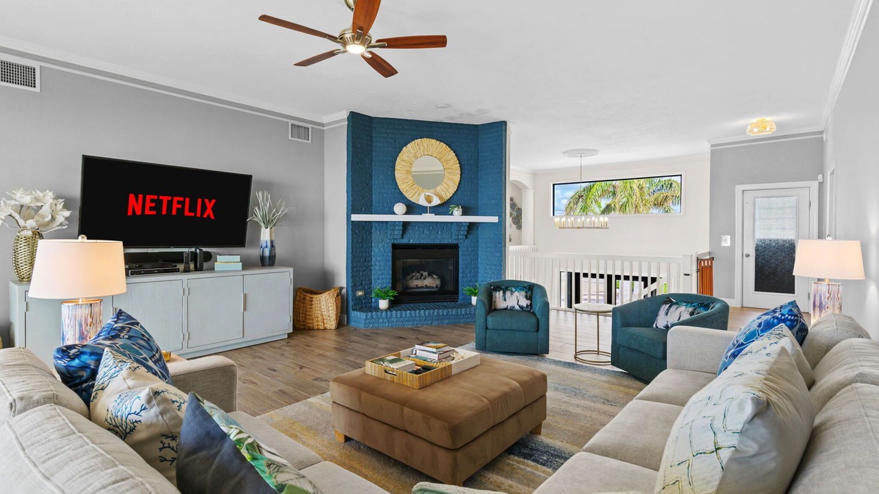 Photo of Livingroom in Bayshore Gardens