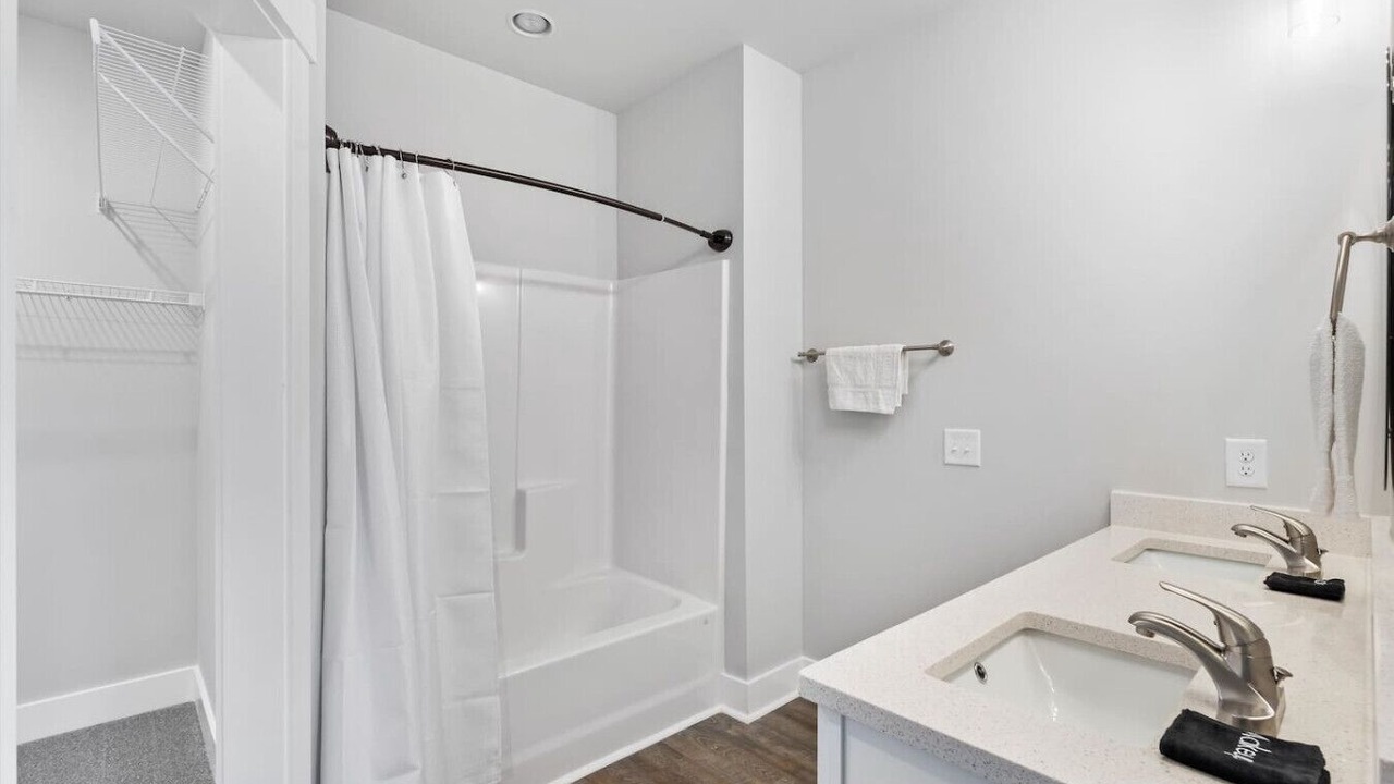 Photo of Bathroom in Nashboro Village