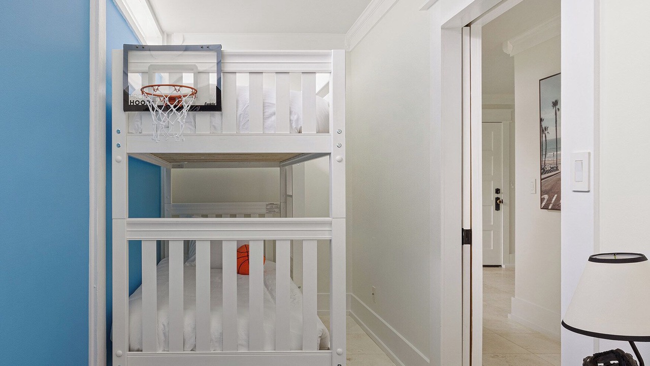 Photo of Bedroom in Crystal Shores