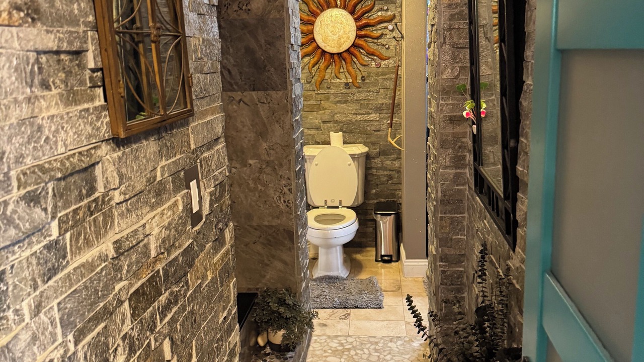 Photo of Bathroom in Cypress Point