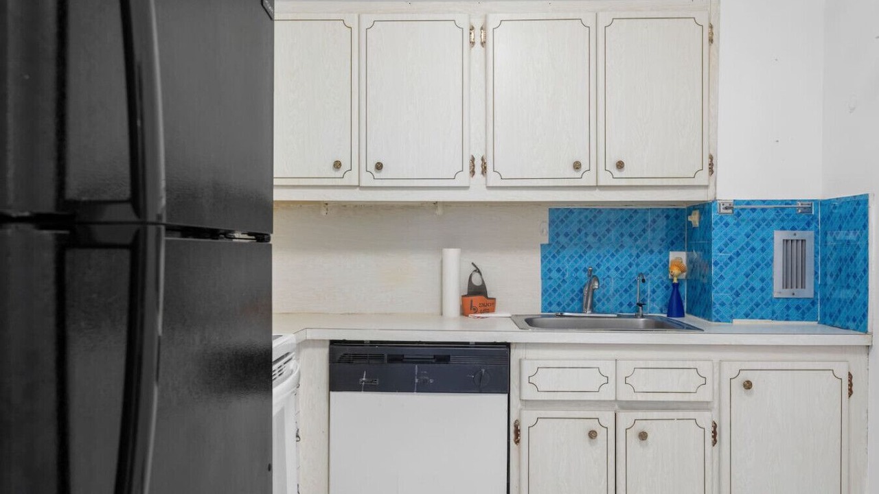 Photo of Kitchen in Bay Harbor Islands