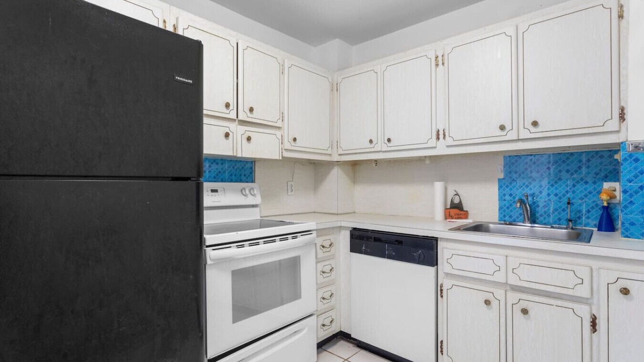 Photo of Kitchen in Bay Harbor Islands