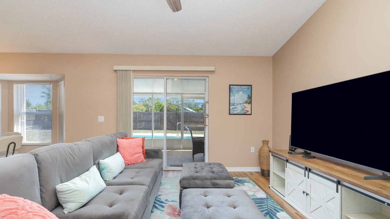 Photo of Livingroom in Interchange Square